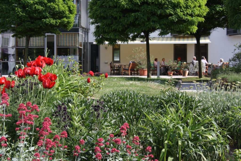 Ah 2011 Mohn Terasse Cafe (1)